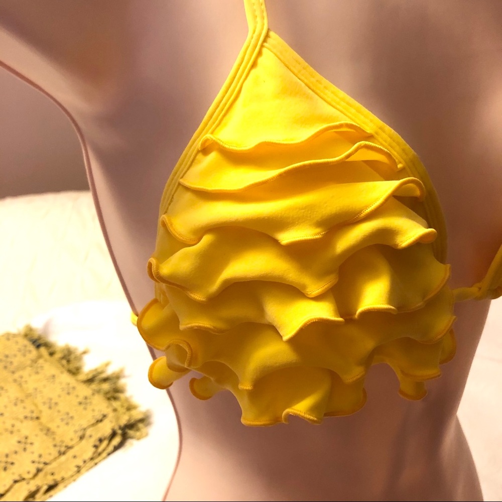 Bikini Top Size Medium - image 2